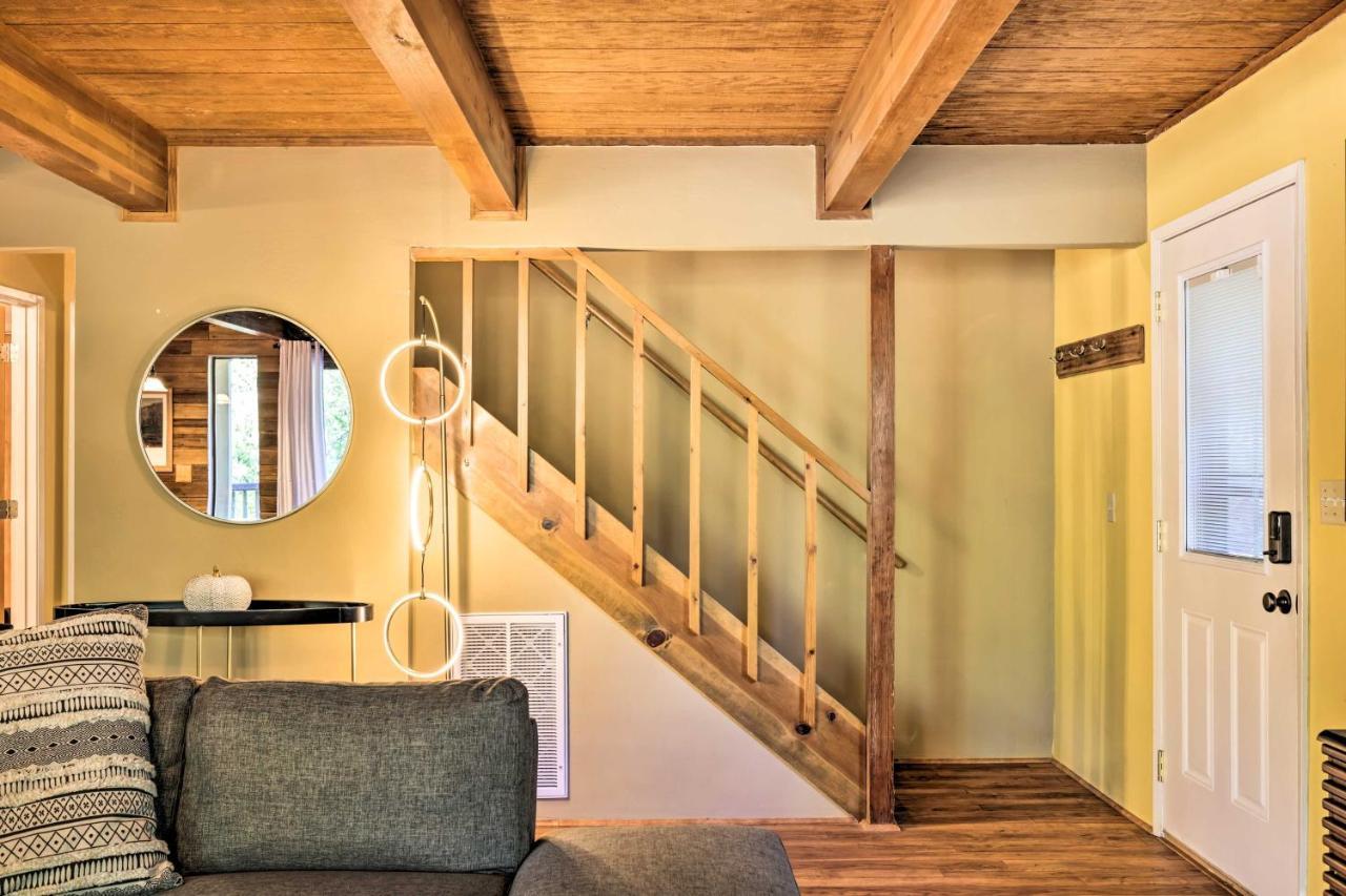 Spacious Groveland Cabin With Wraparound Deck! Екстер'єр фото