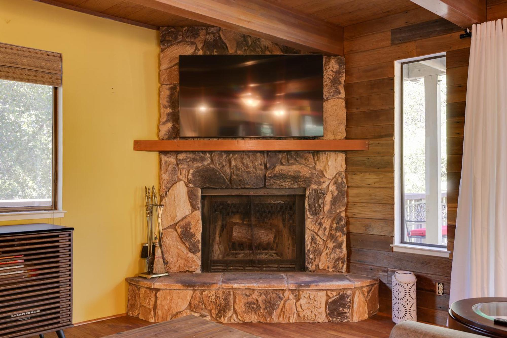 Spacious Groveland Cabin With Wraparound Deck! Екстер'єр фото