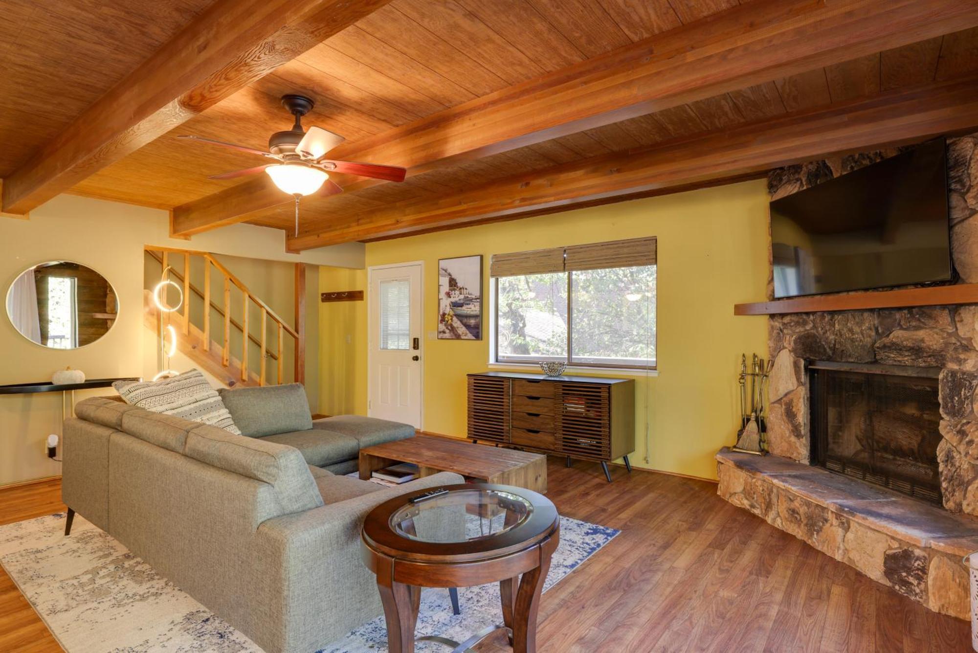 Spacious Groveland Cabin With Wraparound Deck! Екстер'єр фото