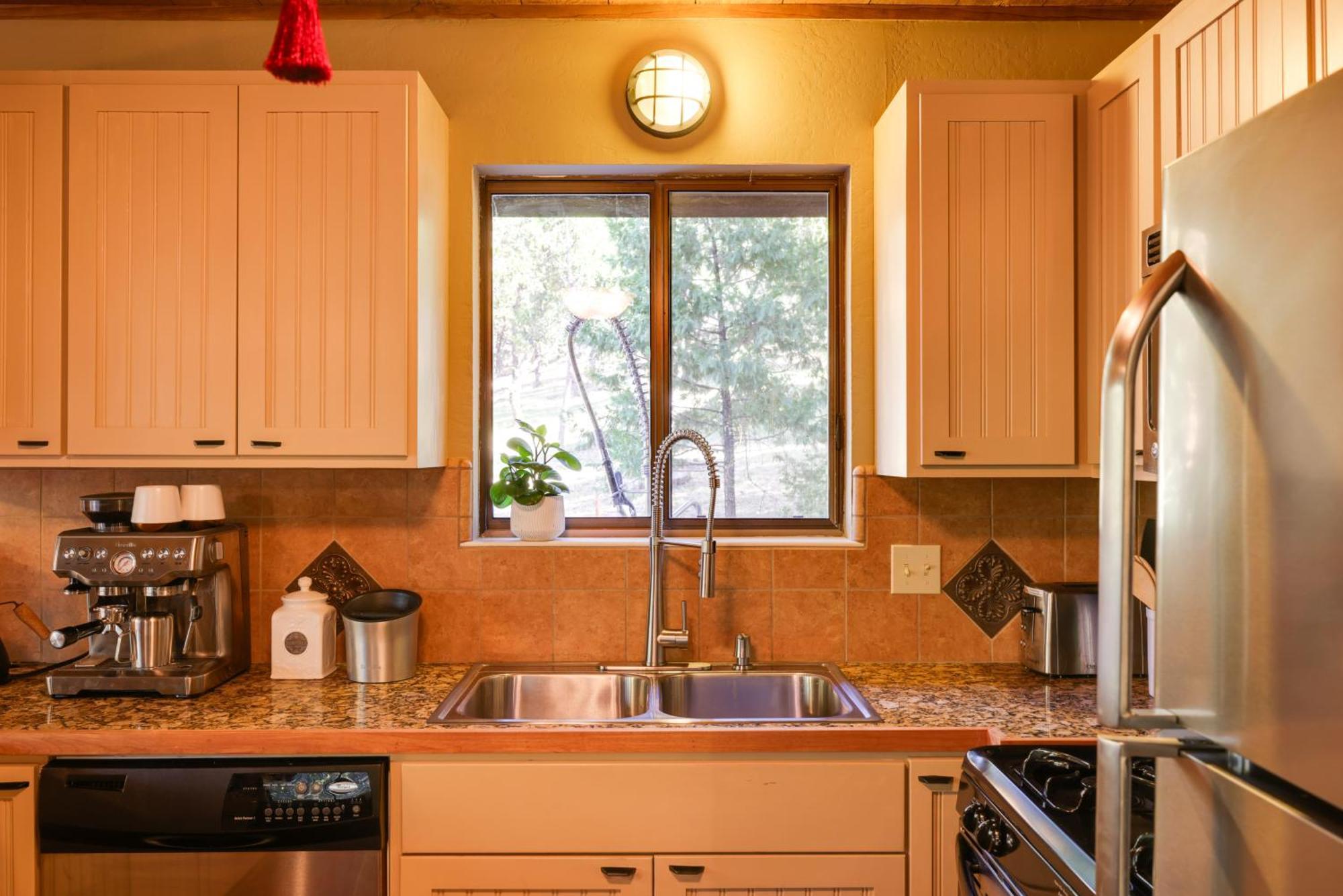 Spacious Groveland Cabin With Wraparound Deck! Екстер'єр фото