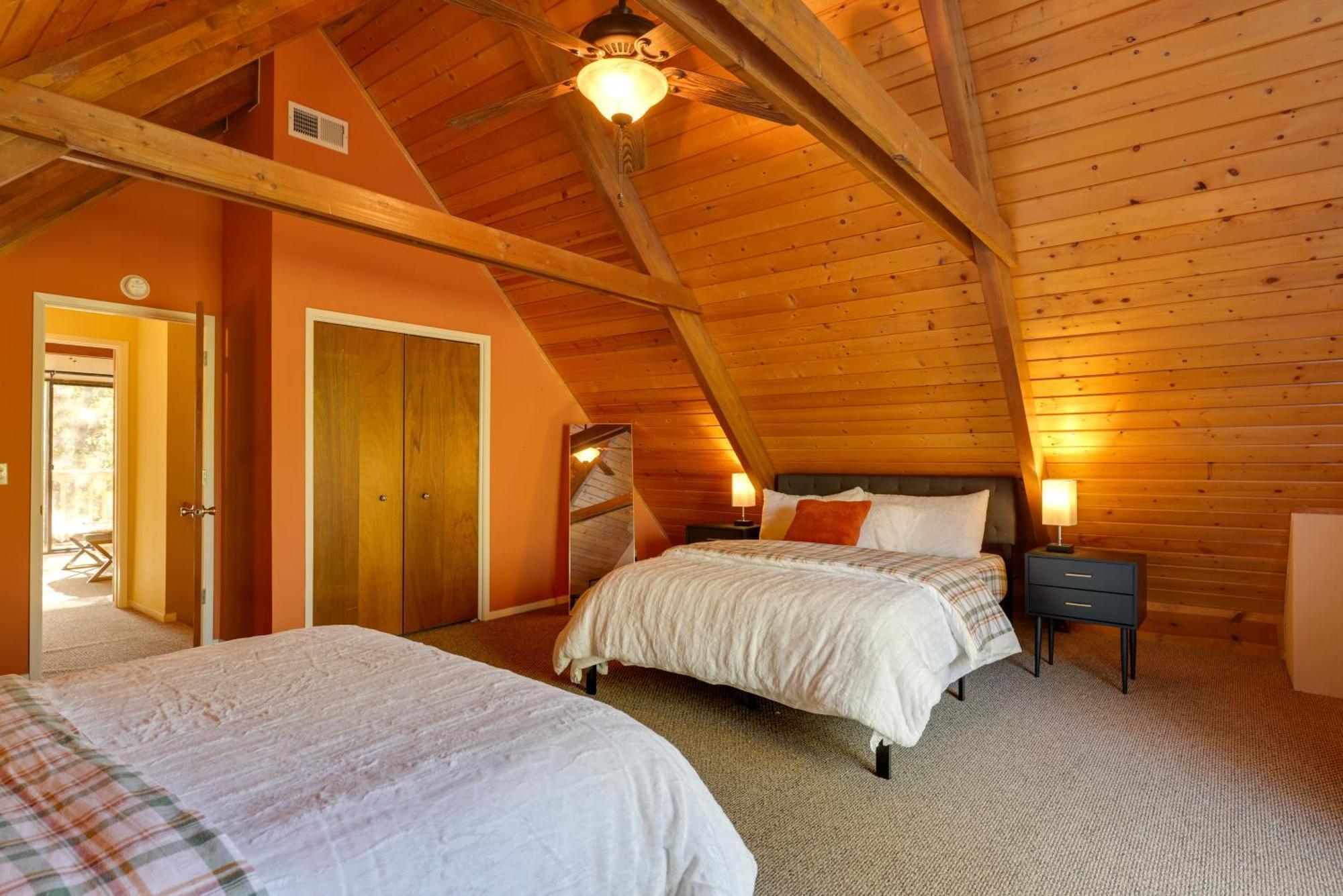 Spacious Groveland Cabin With Wraparound Deck! Екстер'єр фото