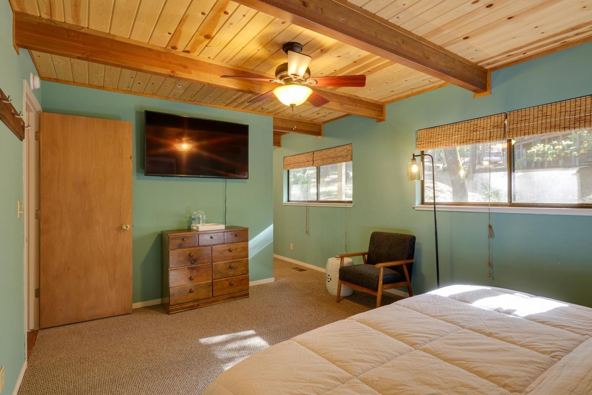 Spacious Groveland Cabin With Wraparound Deck! Екстер'єр фото