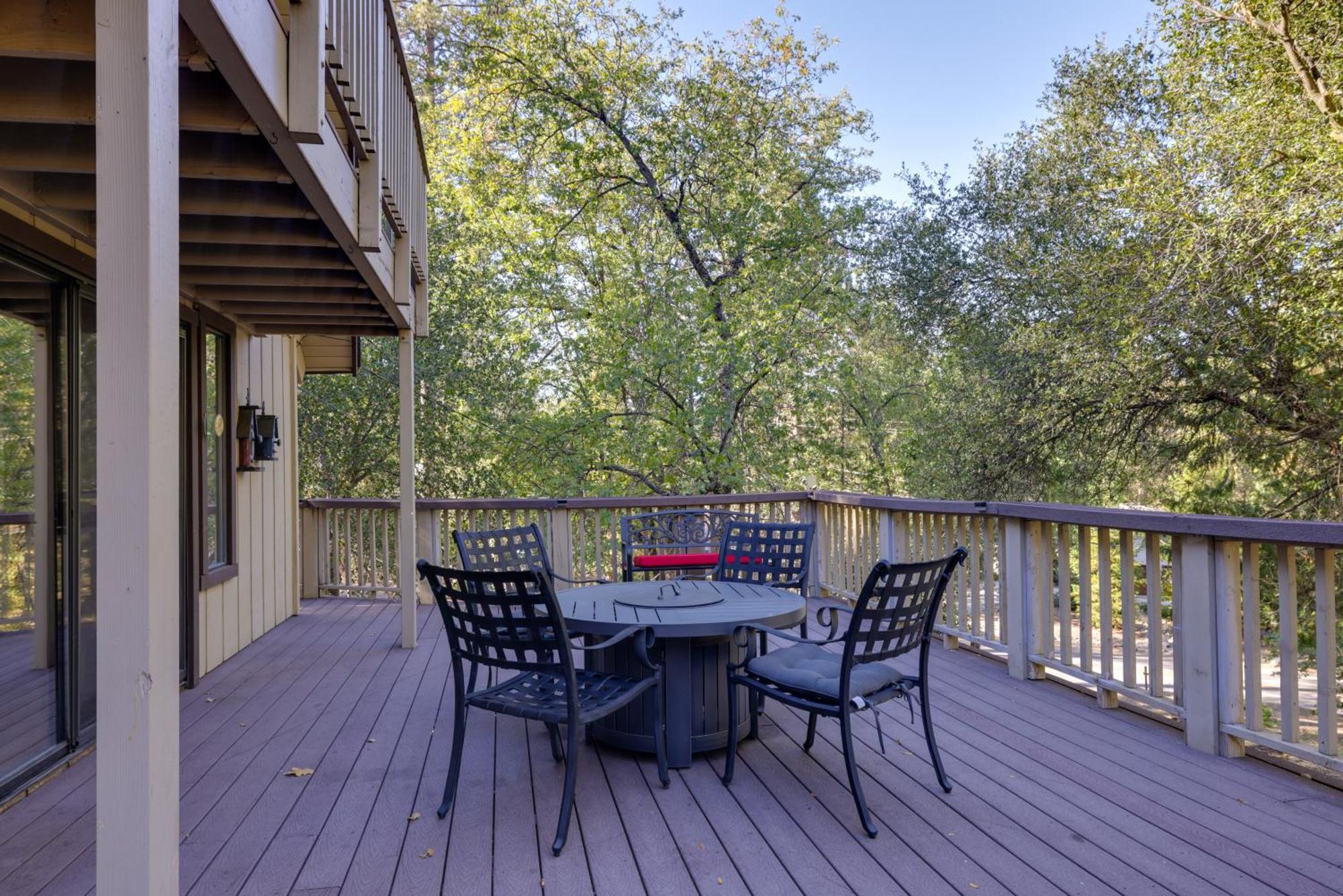 Spacious Groveland Cabin With Wraparound Deck! Екстер'єр фото